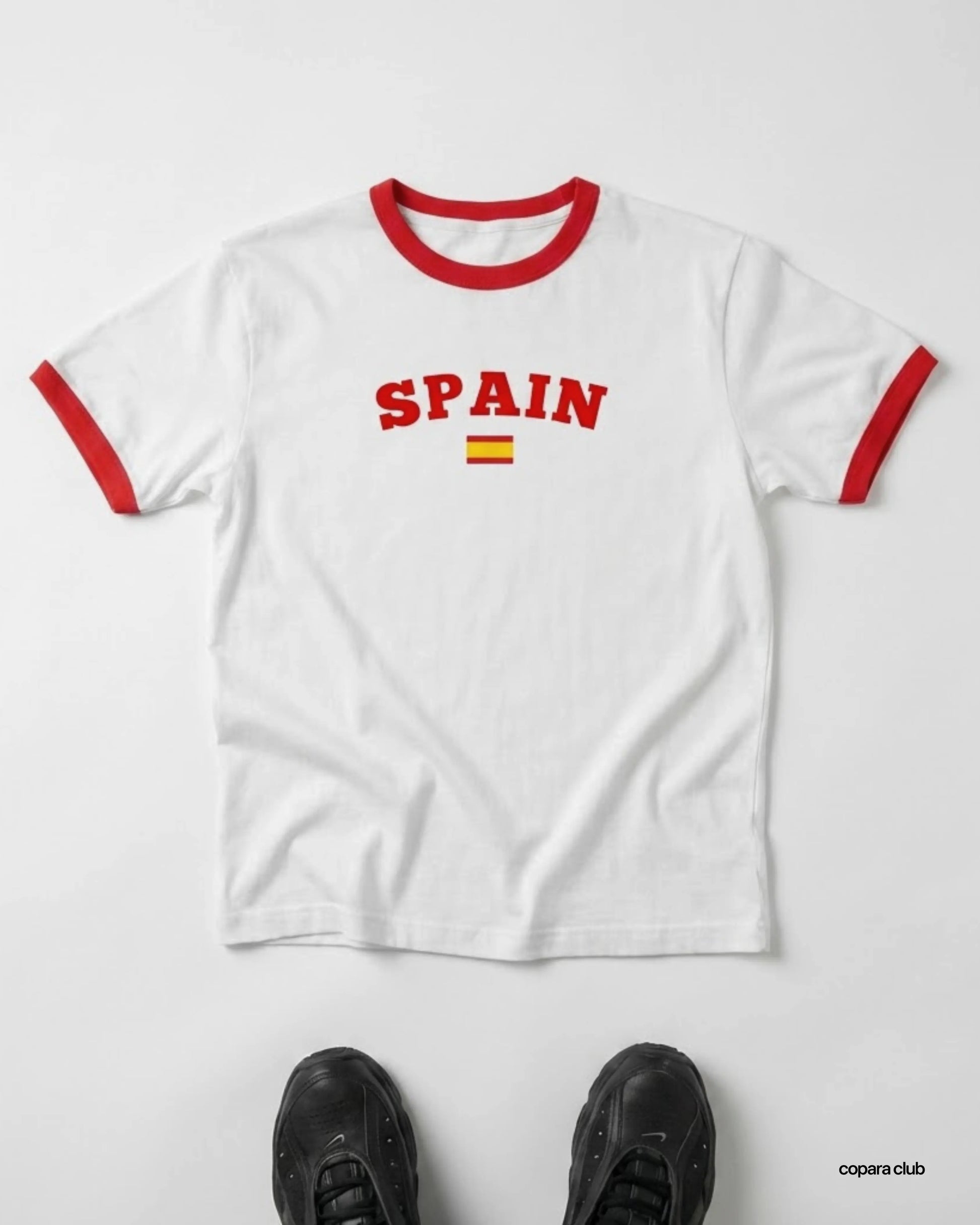Spain Ringer T-Shirt weiß flach liegend im Vintage Fußball Design