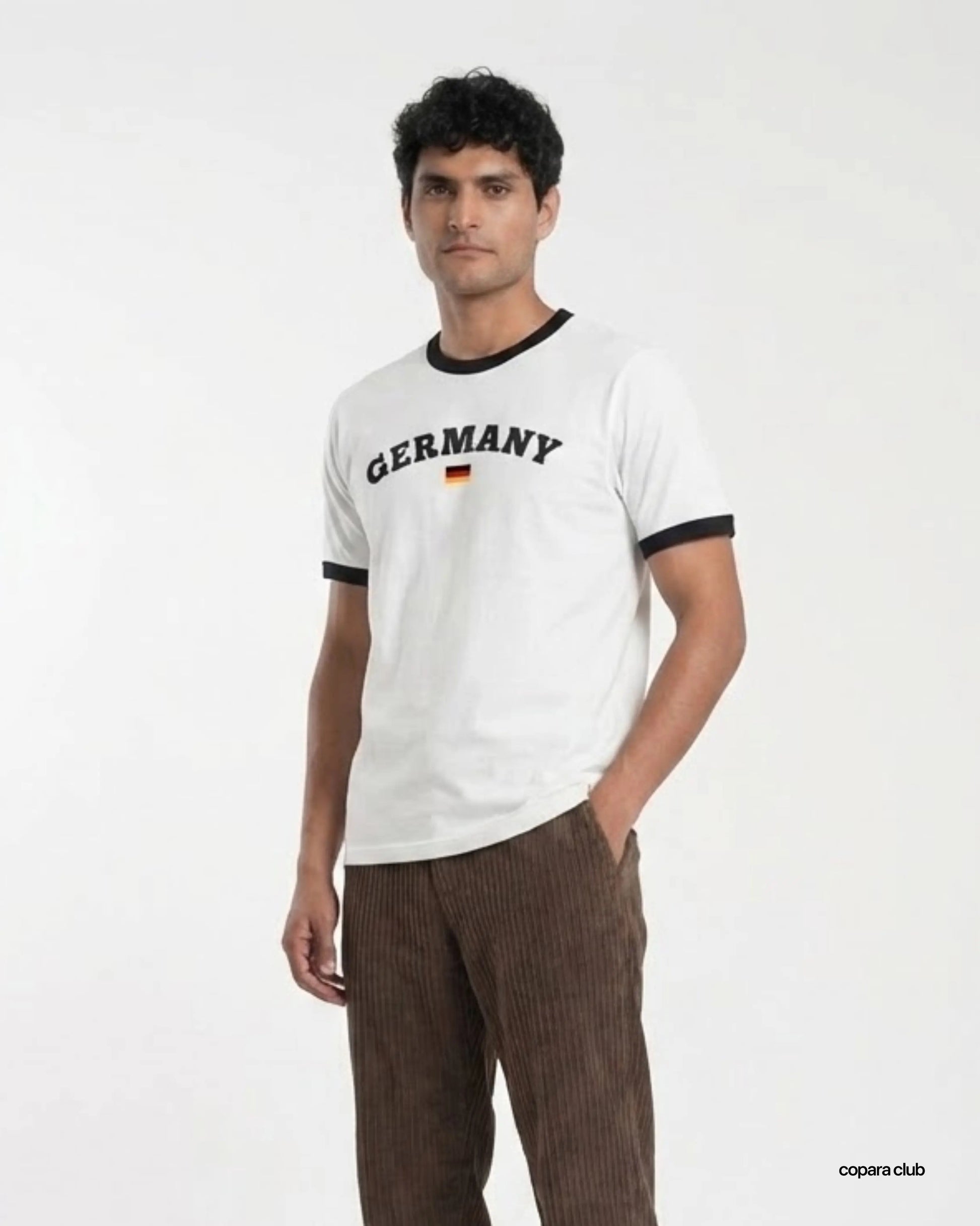 Herren Outfit mit Germany Fußball T-Shirt im Vintage Ringer Look
